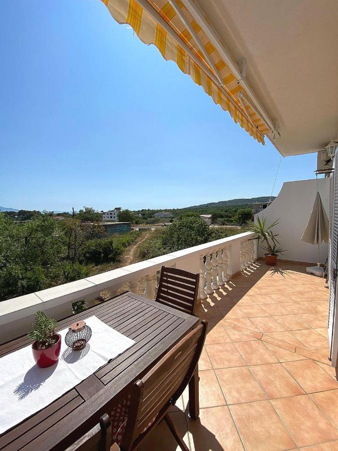 Apartments Zile Sucuraj Luaran gambar
