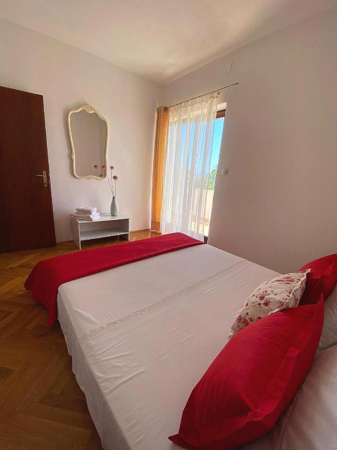 Apartments Zile Sucuraj Luaran gambar